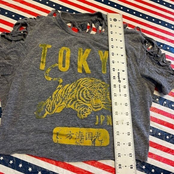 Locker Stock Tokyo Tiger Slashed Crop Top Tee XS - Picture 5 of 10